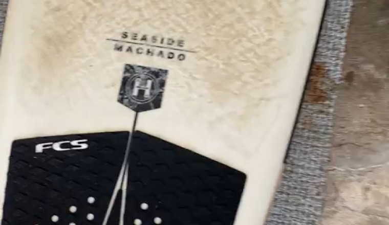 How to Scrape Old Wax Off Your Surfboard